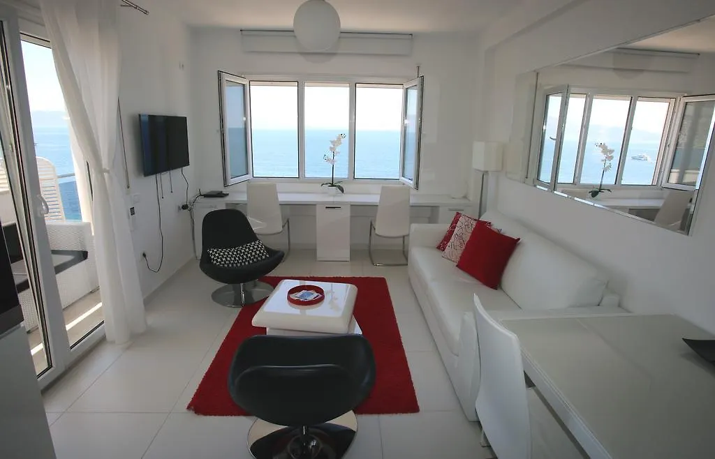 White Residence Luxury Apartments Saranda