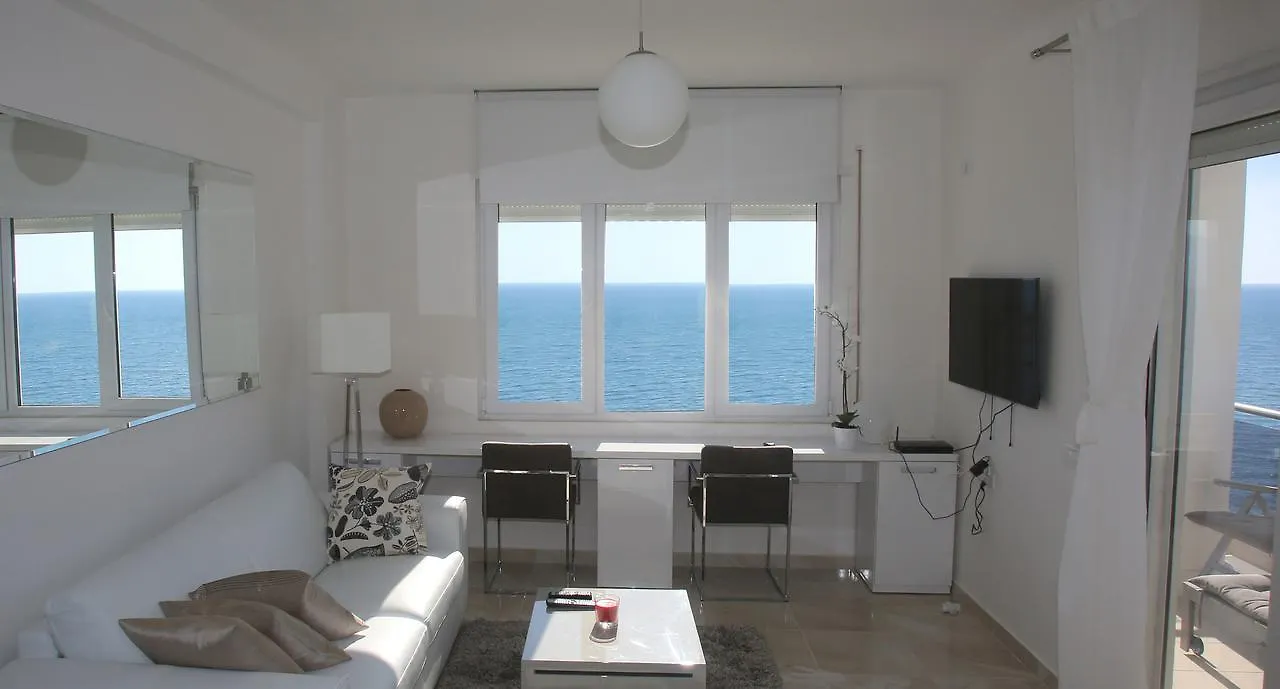 White Residence Luxury Apartments Saranda 0*,  Albánia