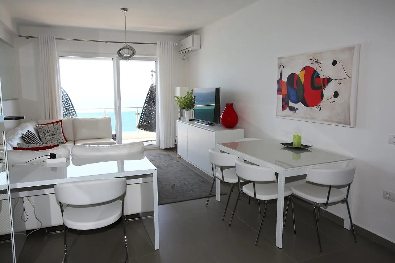 White Residence Luxury Apartments Saranda